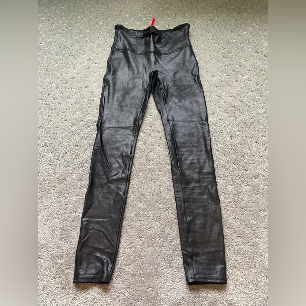 Spanx Faux Leather Leggings Size Medium Black